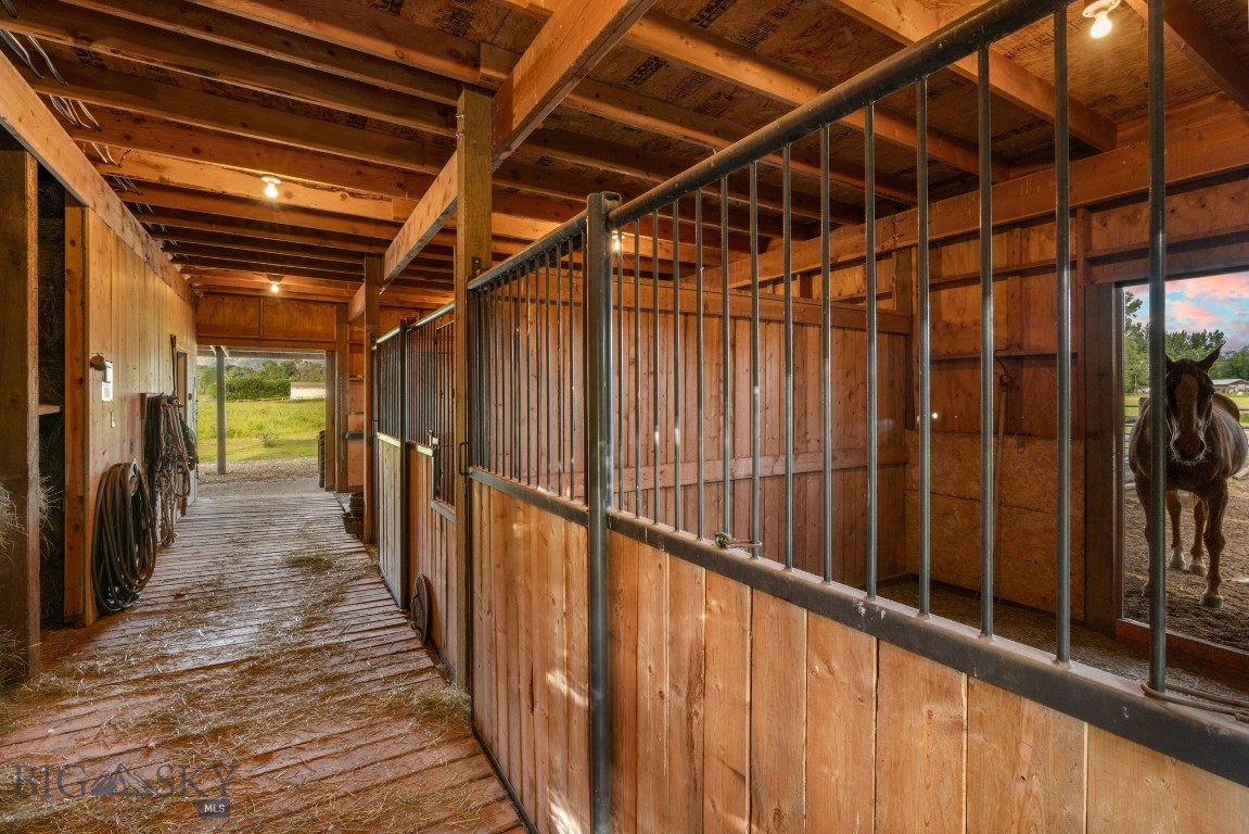 1700 Nelson Road Property Photo 13
