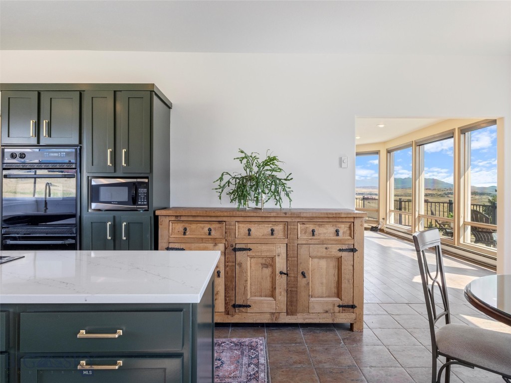45 Wineglass Loop N Property Photo 12