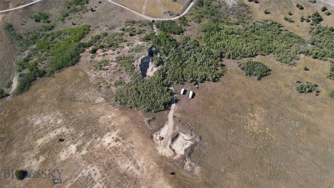1131 Outlaw Trail Property Photo 8