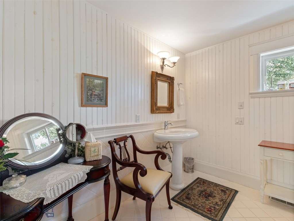 75 Jeffers Road Property Photo 25