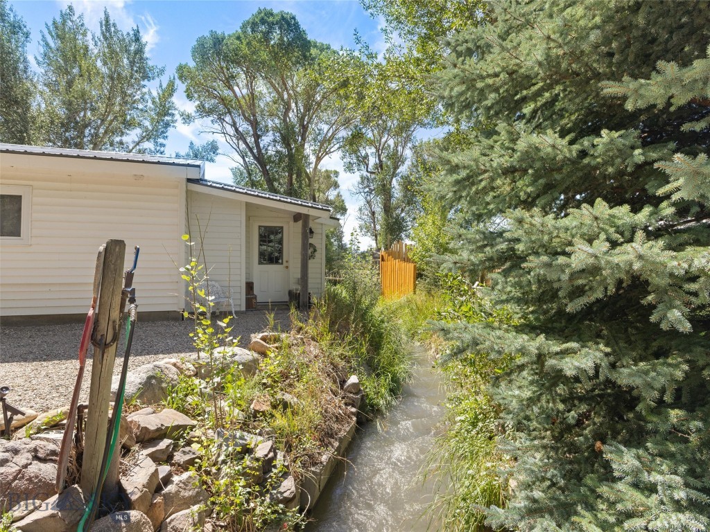 75 Jeffers Road Property Photo 36