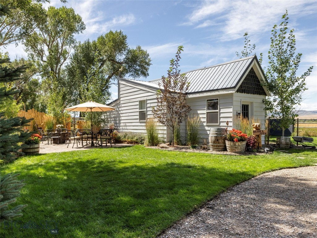 75 Jeffers Road Property Photo 37
