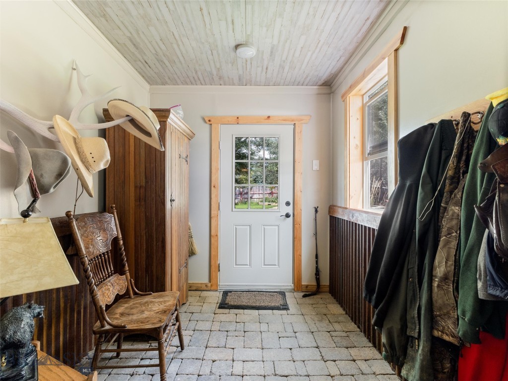 75 Jeffers Road Property Photo 38