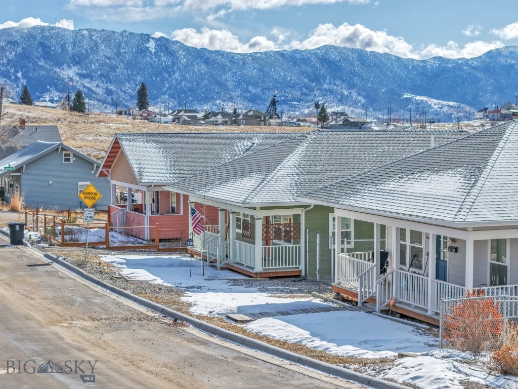 806 Empire Property Photo