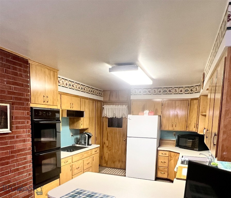 805 E Orr Street Property Photo 8