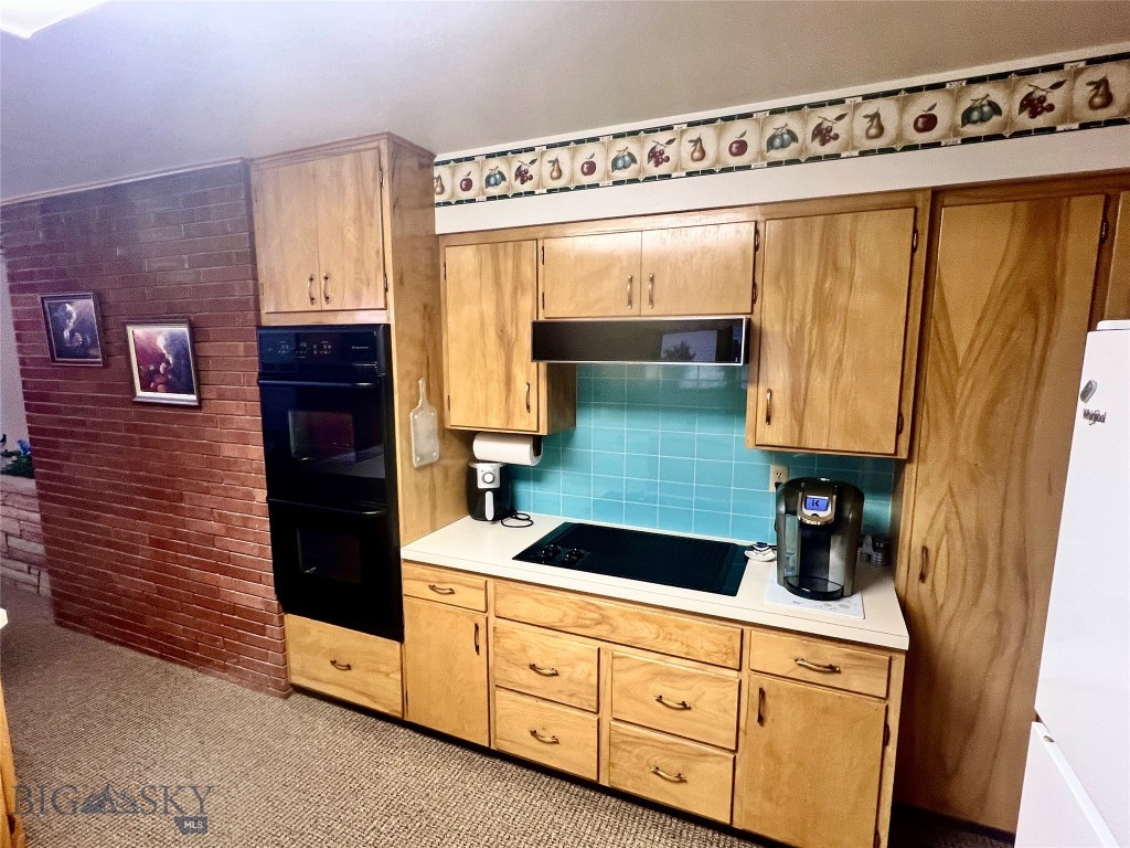 805 E Orr Street Property Photo 10