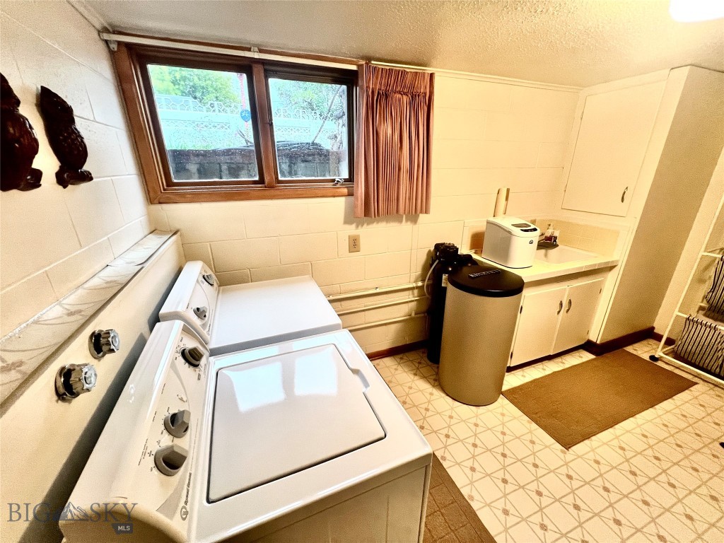 805 E Orr Street Property Photo 21