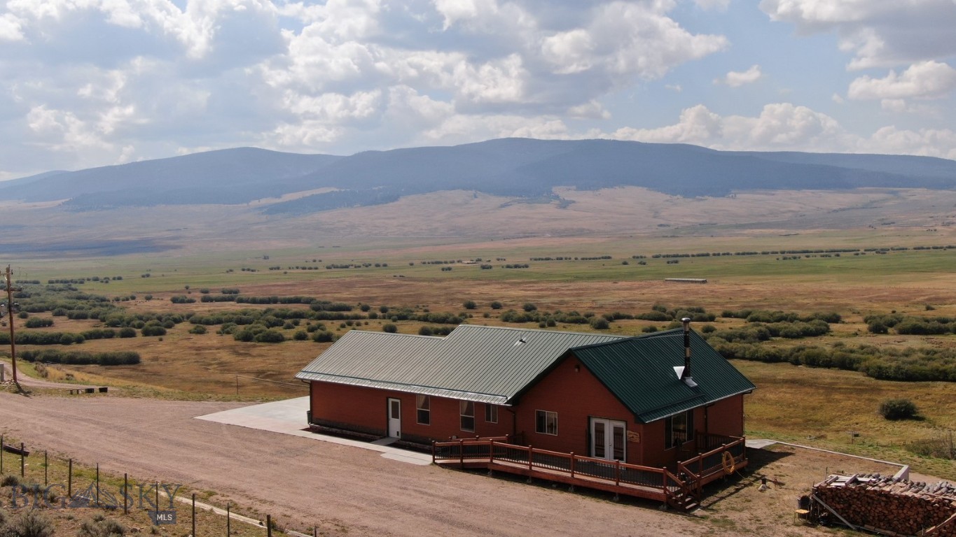 2900 Pioneer Mountain Scenic Byway Property Photo 2