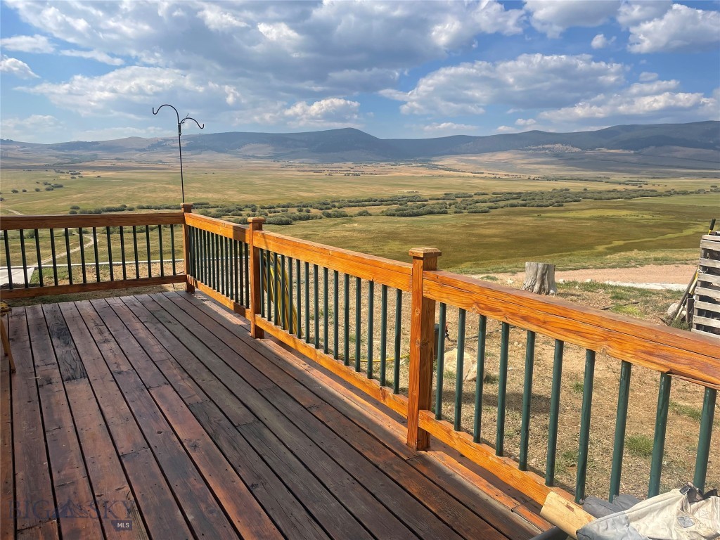 2900 Pioneer Mountain Scenic Byway Property Photo 5