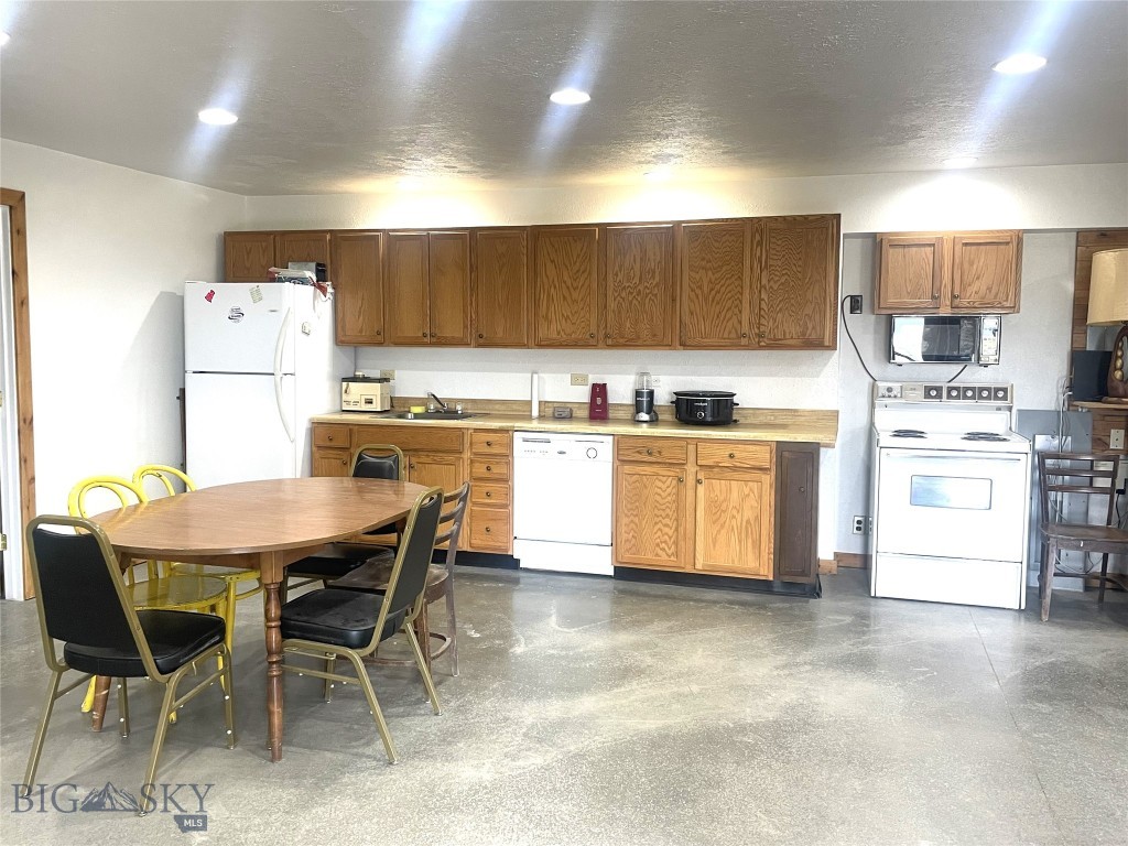 2900 Pioneer Mountain Scenic Byway Property Photo 38
