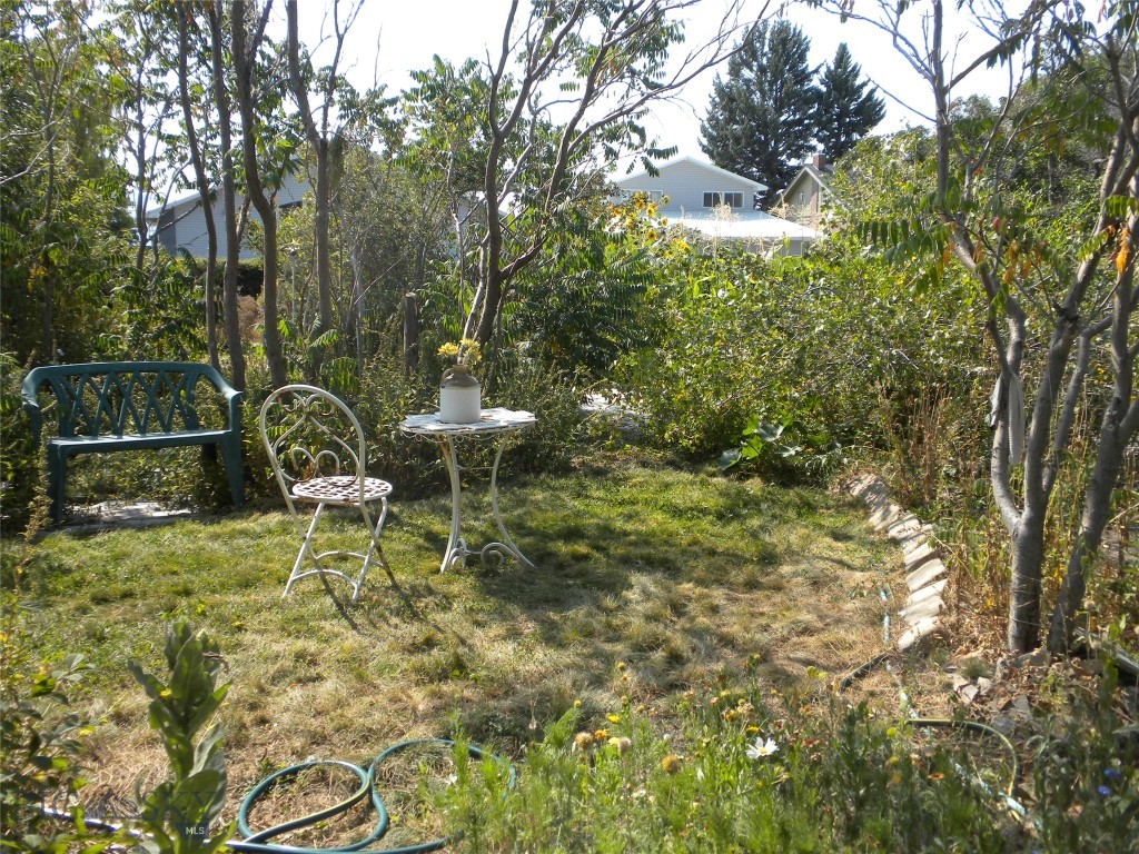 9 First Street E Property Photo 58