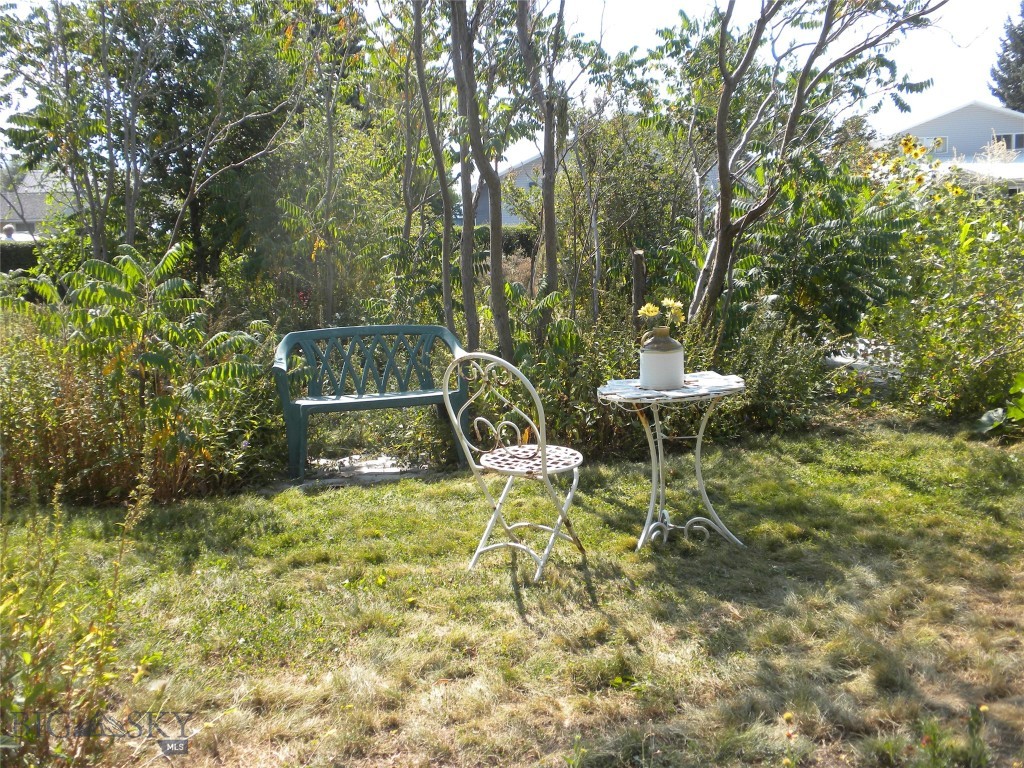 9 First Street E Property Photo 72