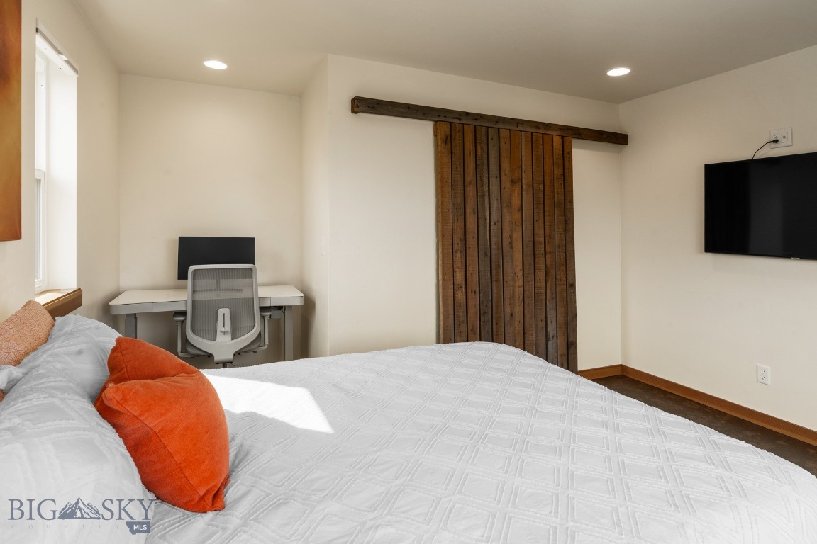 6061 Blackwood Road Property Photo 34