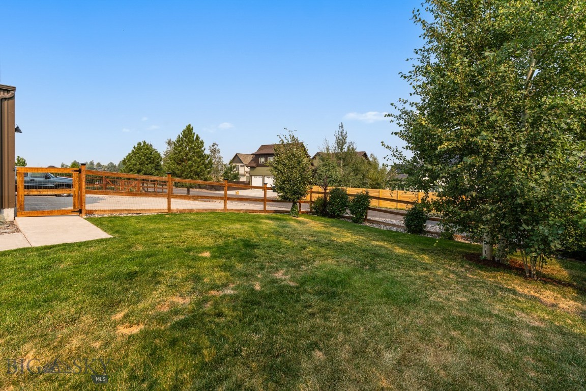 6061 Blackwood Road Property Photo 56