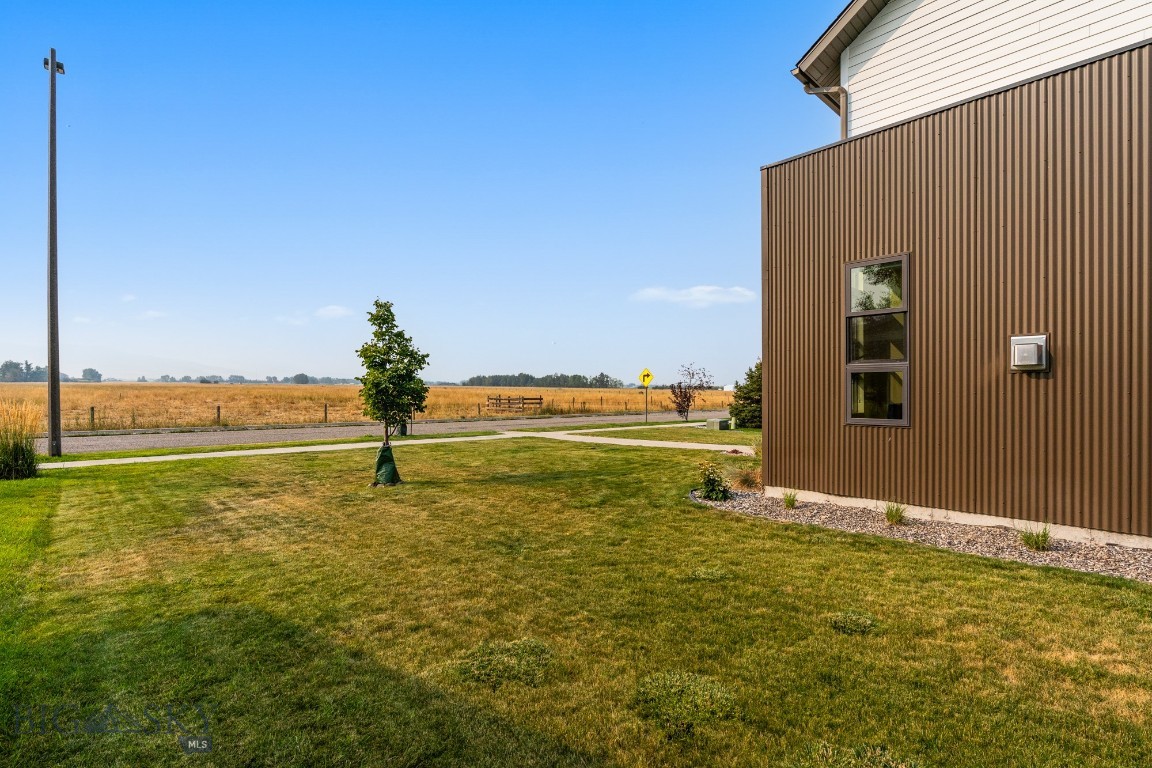 6061 Blackwood Road Property Photo 57