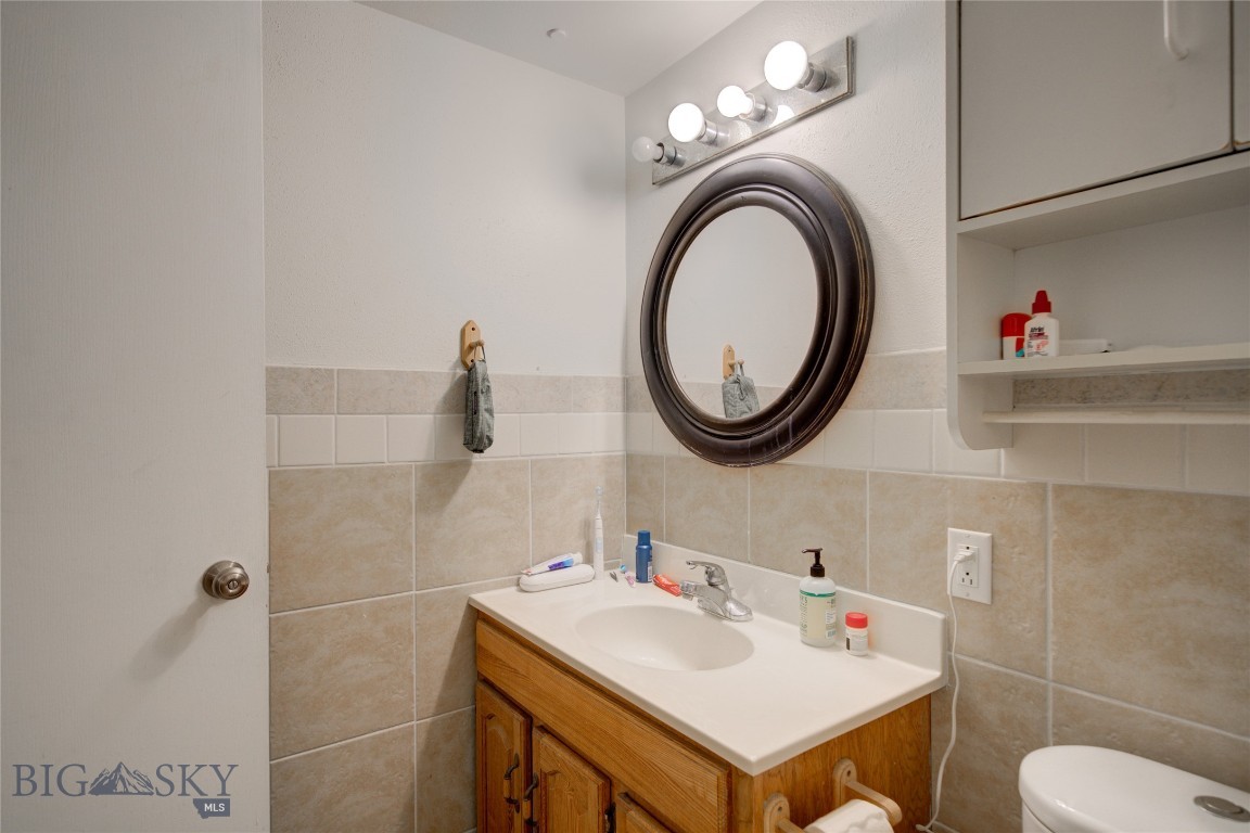 105 N 10th Property Photo 37