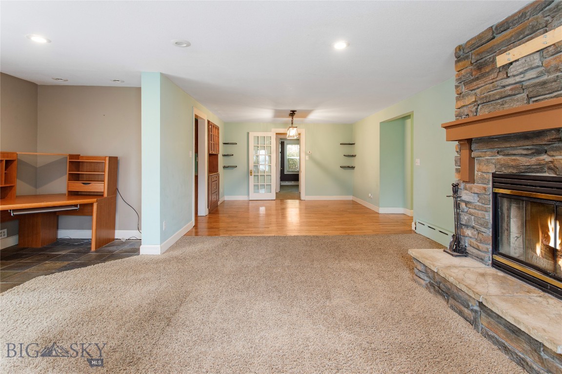 2926 Elizabeth Warren Property Photo 12