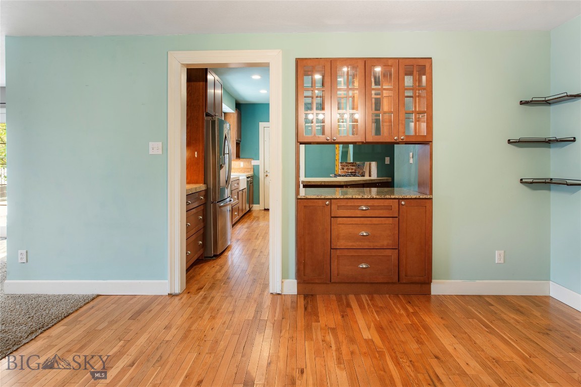 2926 Elizabeth Warren Property Photo 15