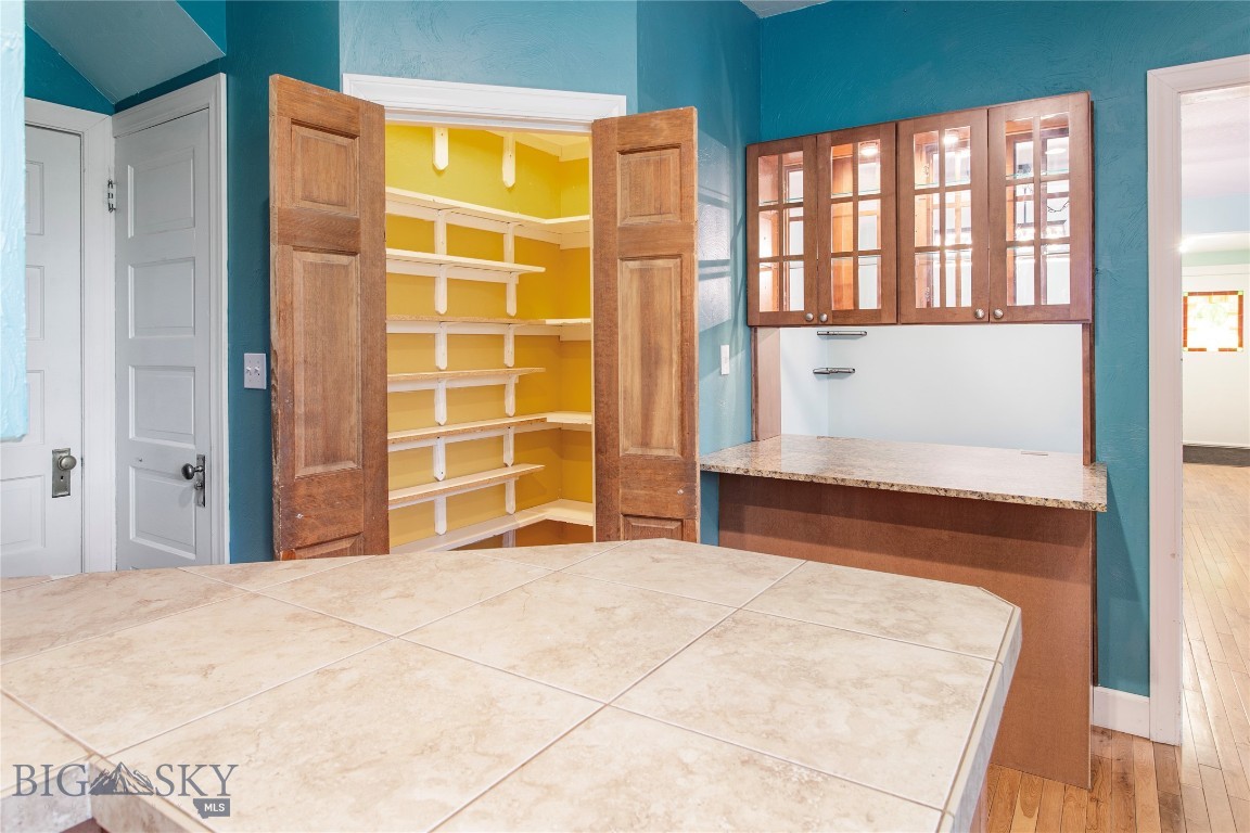2926 Elizabeth Warren Property Photo 23
