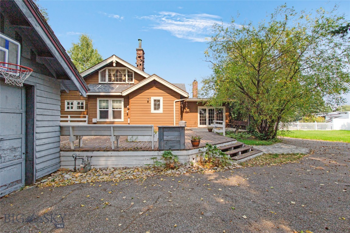 2926 Elizabeth Warren Property Photo 76
