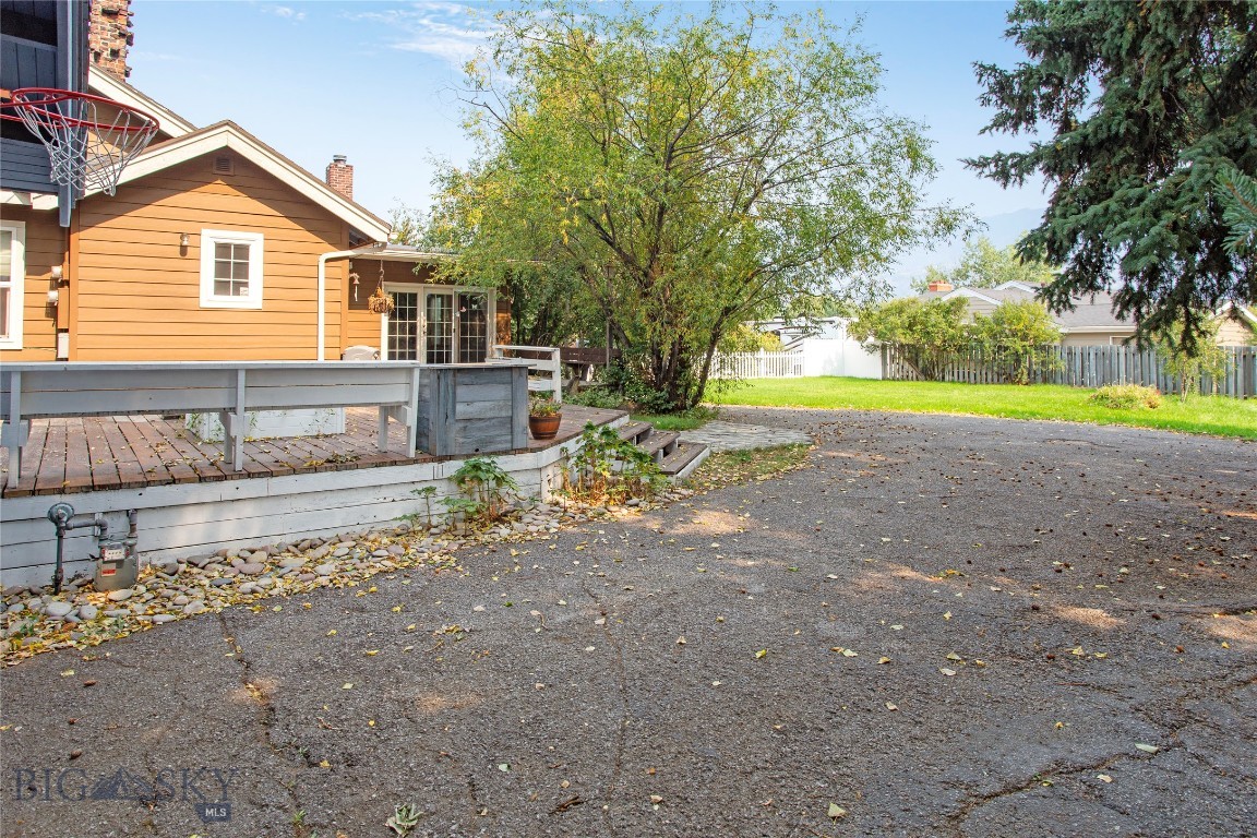 2926 Elizabeth Warren Property Photo 78