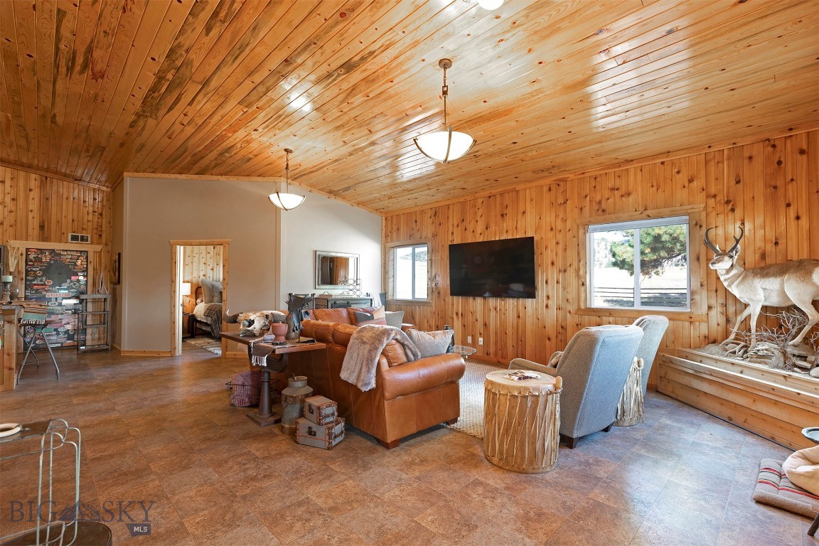 Nhn Bearmouth Ranch Property Photo 40