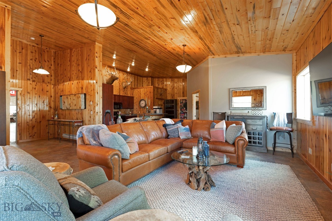Nhn Bearmouth Ranch Property Photo 41
