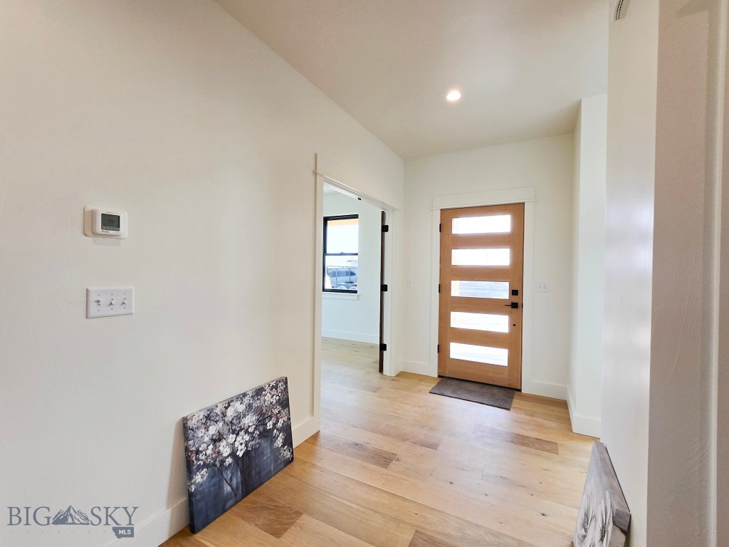 98 Rolling Prairie Way Property Photo 8