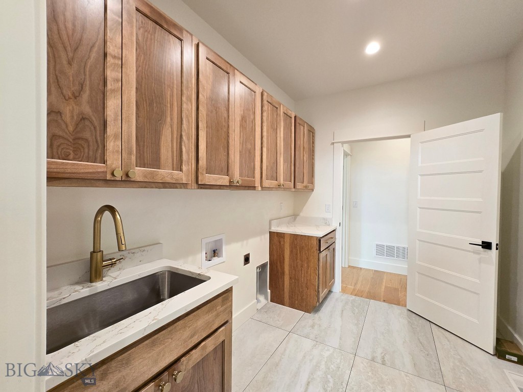 98 Rolling Prairie Way Property Photo 42
