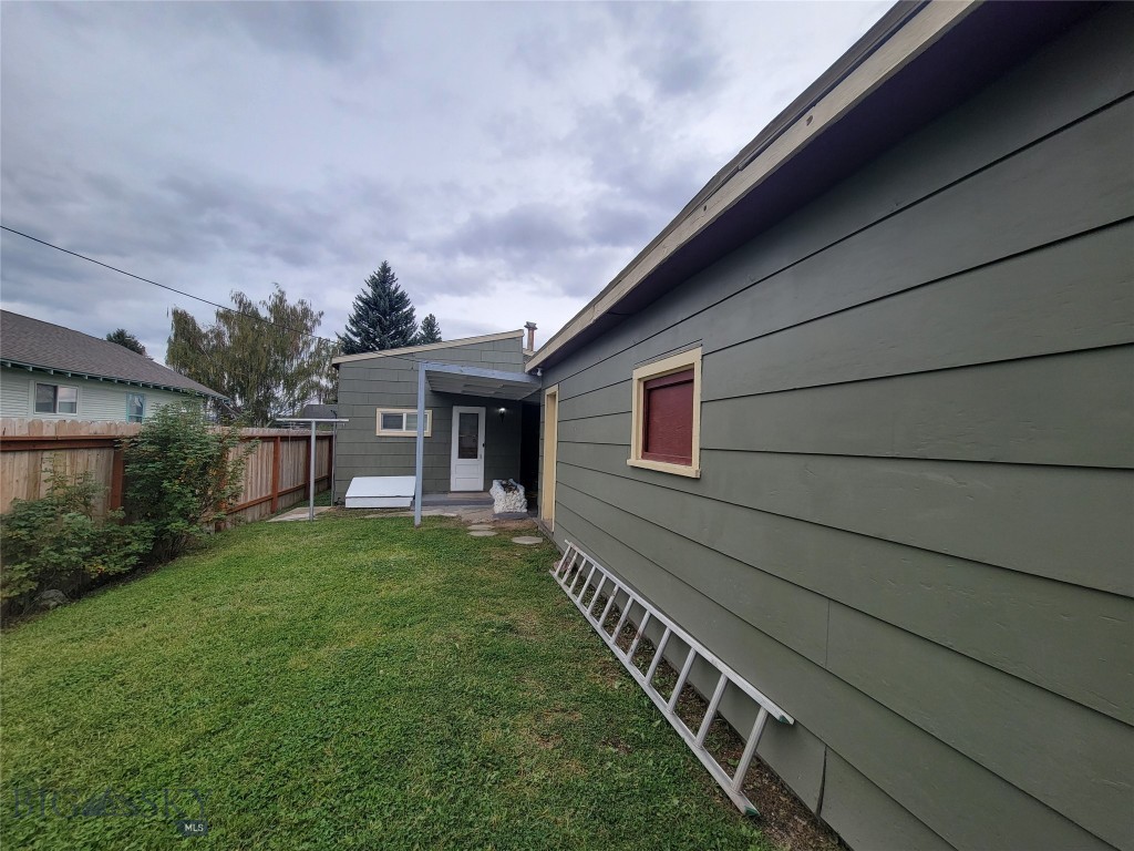 2223 Princeton Street Property Photo 14