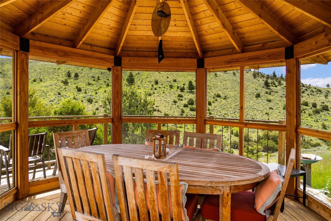 506 Brackett Creek Road Property Photo 33