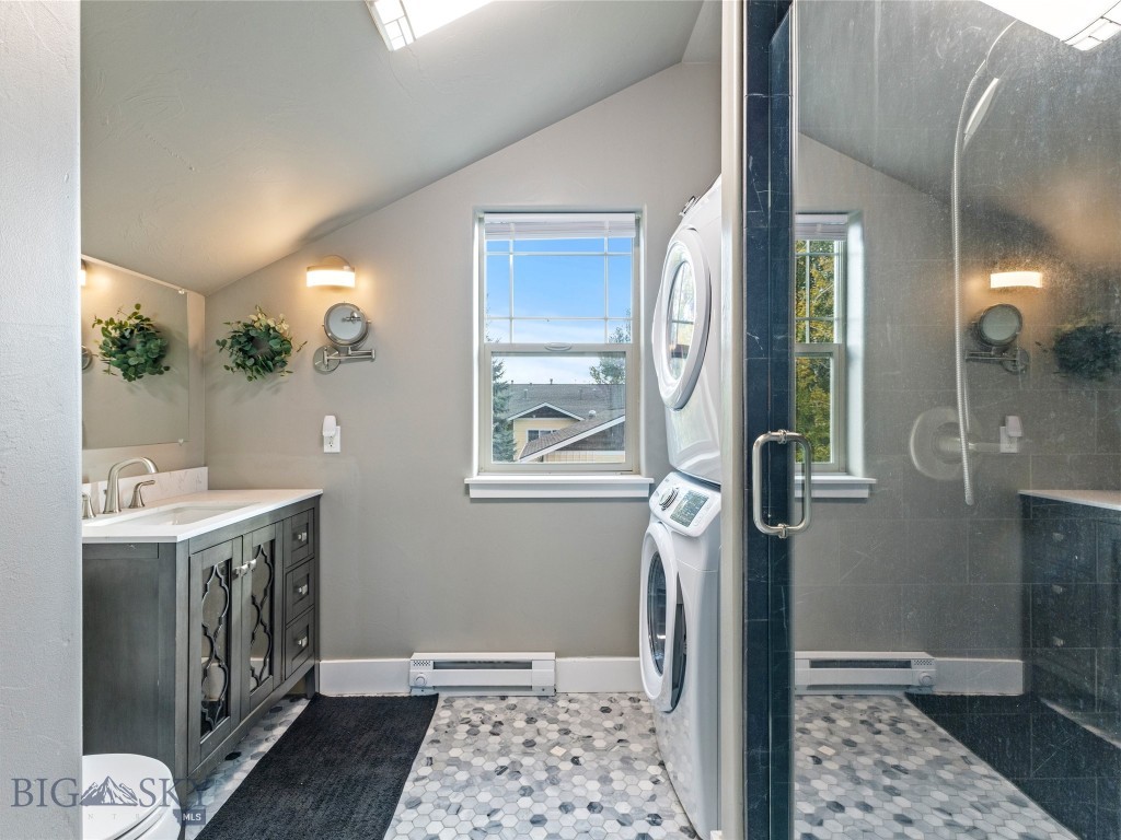 4468 Alexander Street Property Photo 56