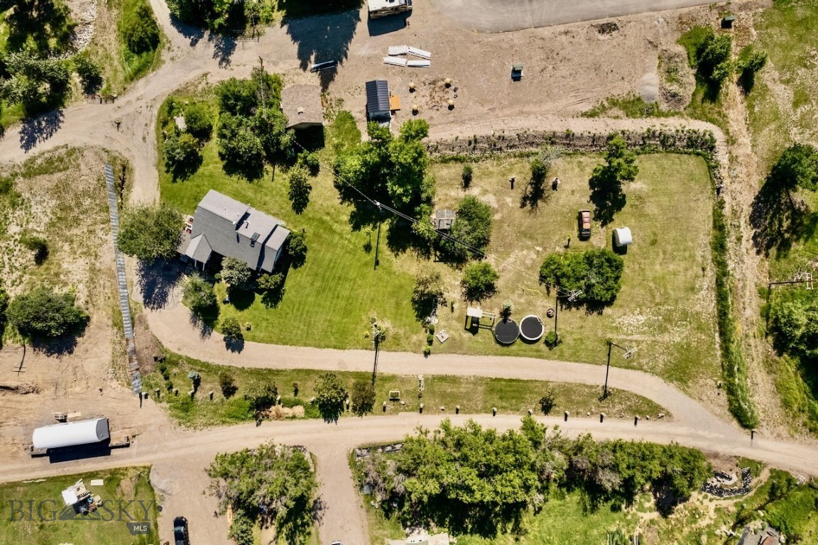 76413 Gallatin Road Property Photo 2