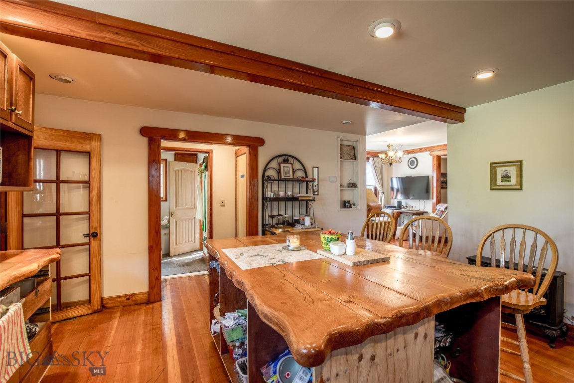 202 W Armitage Street Property Photo 14