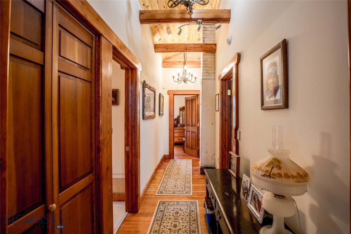 202 W Armitage Street Property Photo 40