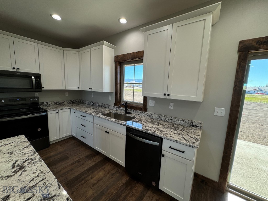 1012 Sagebrush Lane Property Photo 10