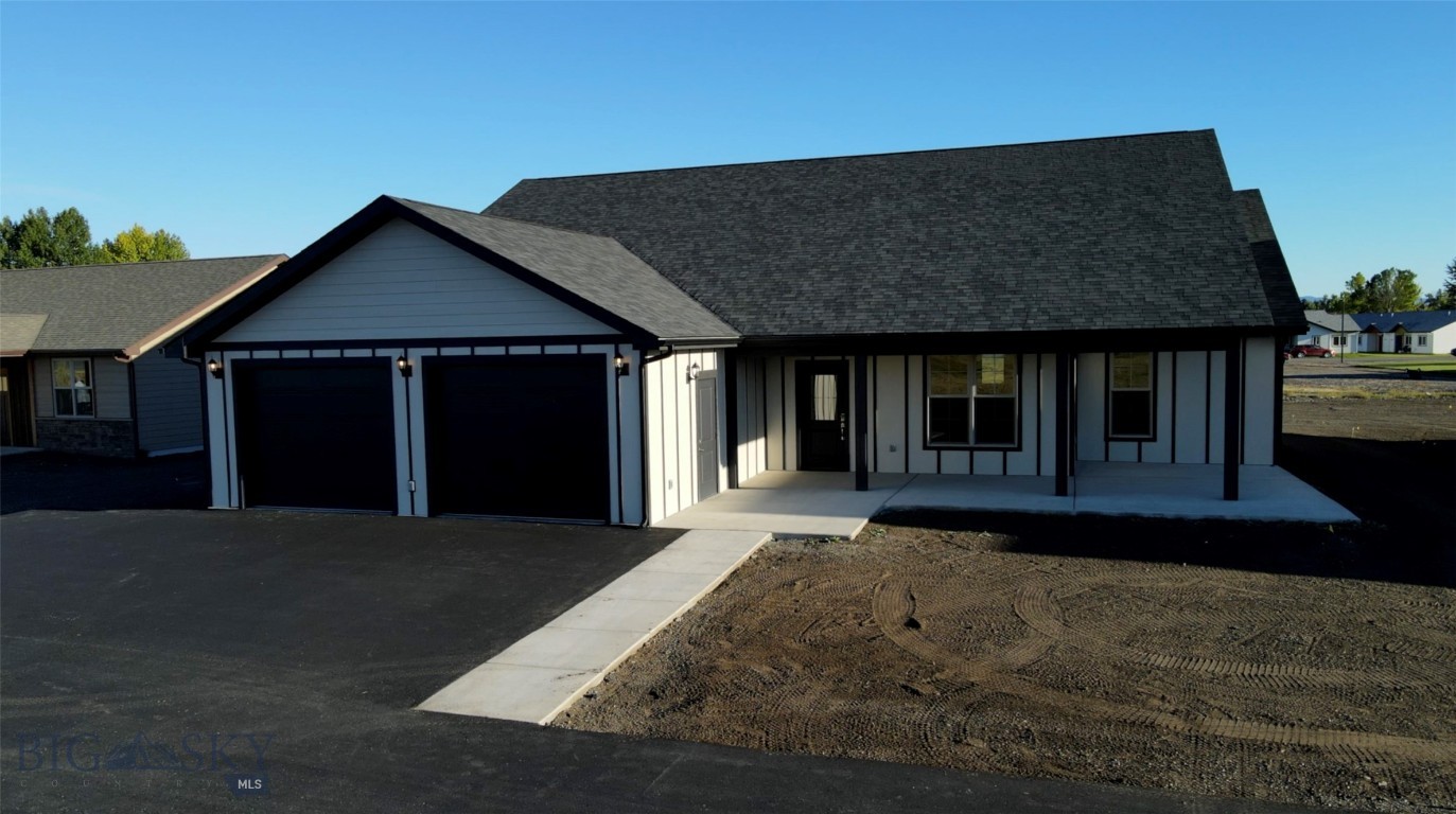 1002 Sagebrush Lane Property Photo 12