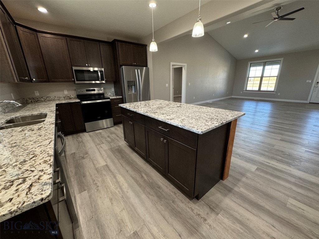 1002 Sagebrush Lane Property Photo 25