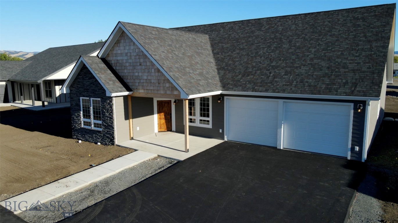 920 Sagebrush Lane Property Photo