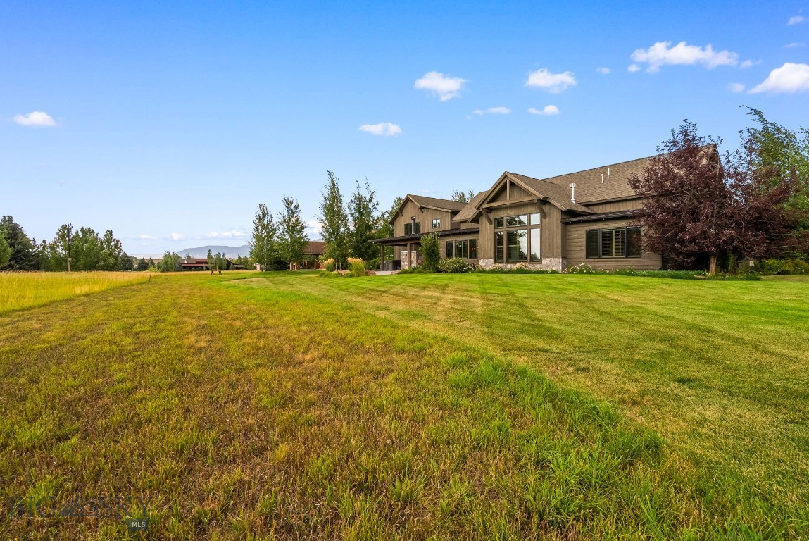333 Churn Creek Drive Property Photo 14