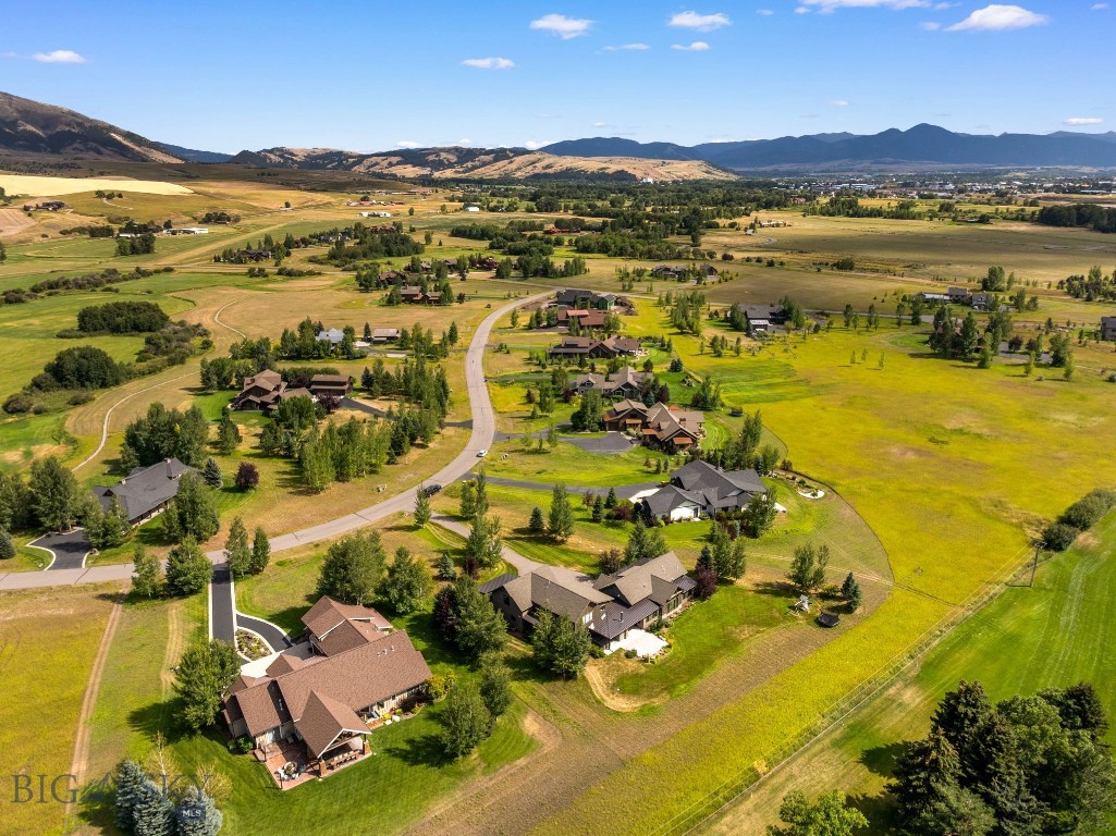 333 Churn Creek Drive Property Photo 22