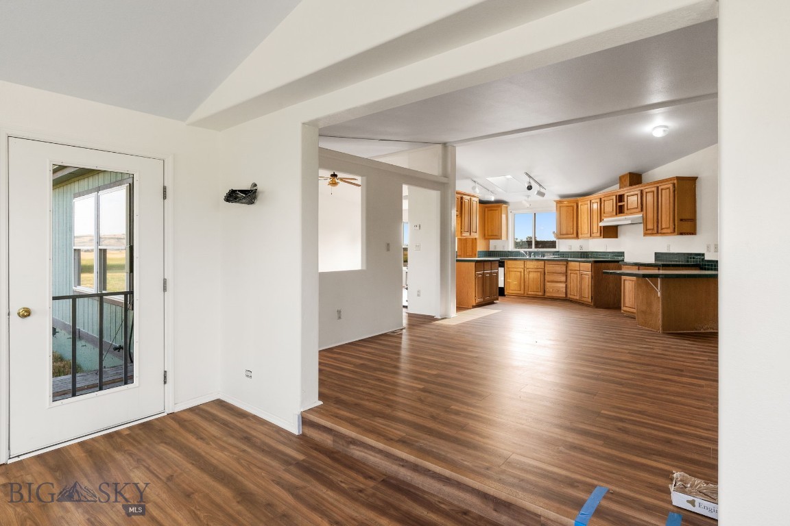 2221 Gateway South Road Property Photo 39