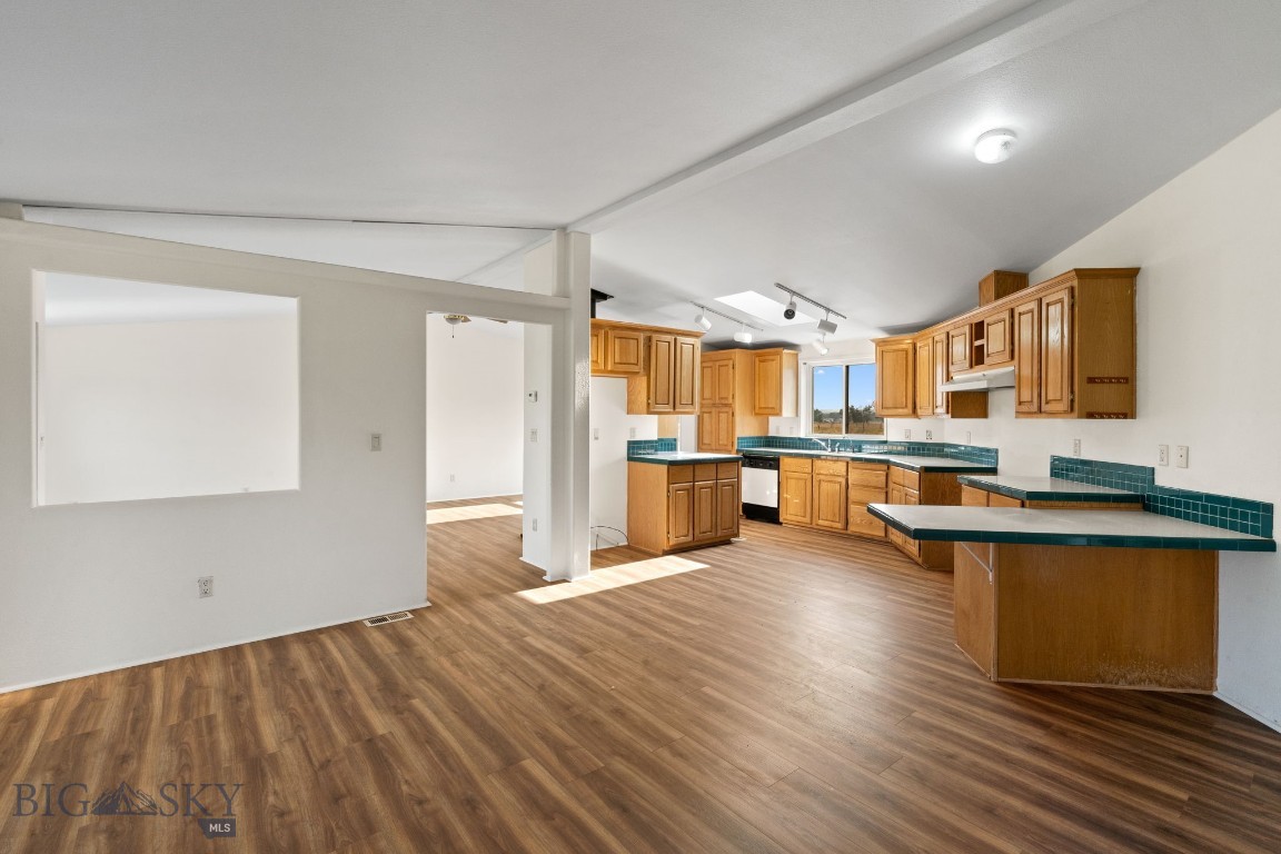 2221 Gateway South Road Property Photo 41
