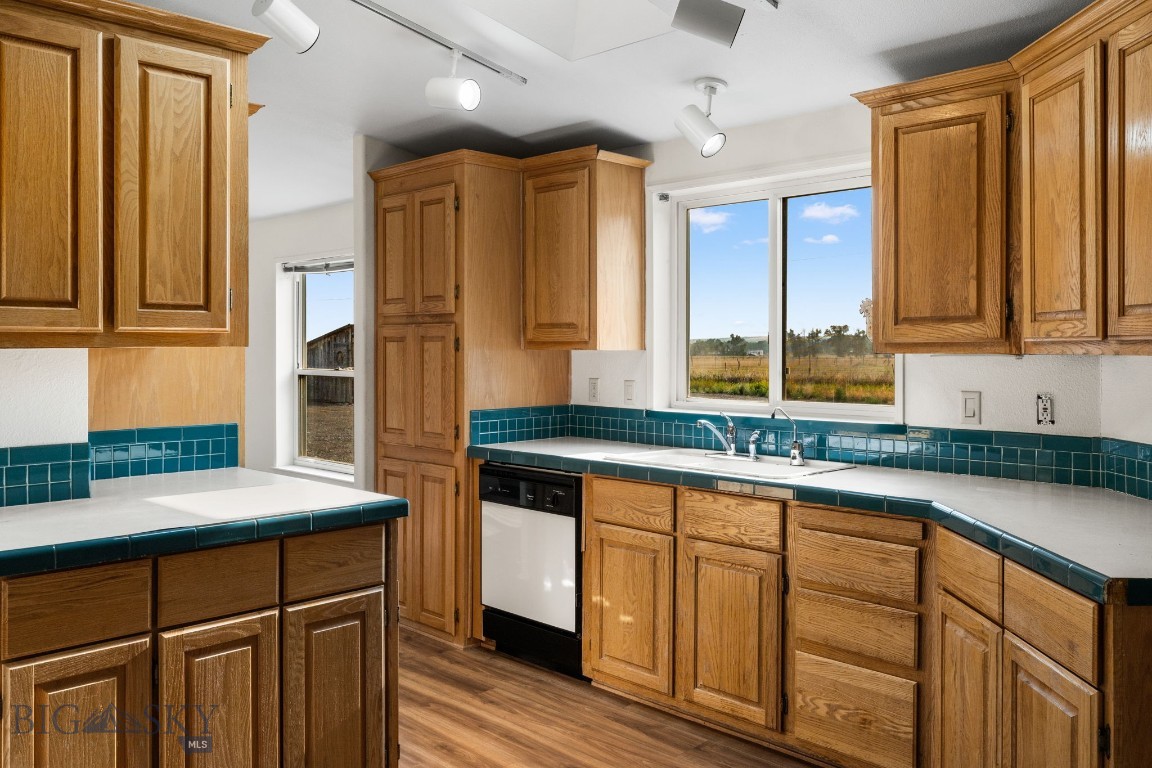 2221 Gateway South Road Property Photo 44