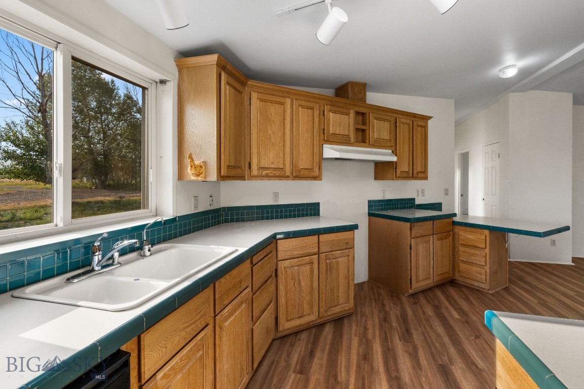 2221 Gateway South Road Property Photo 47