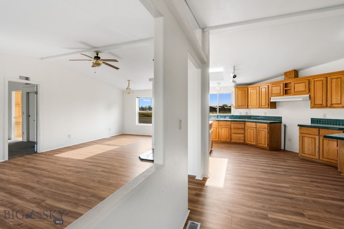 2221 Gateway South Road Property Photo 52