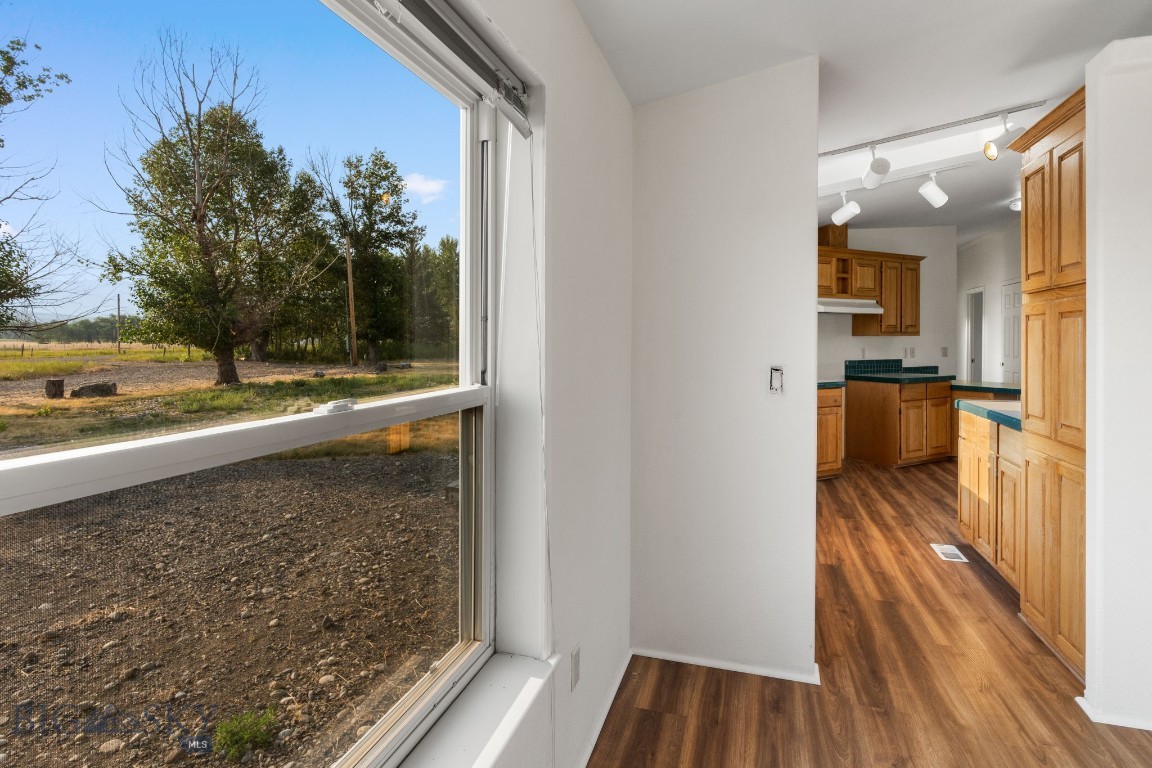 2221 Gateway South Road Property Photo 59