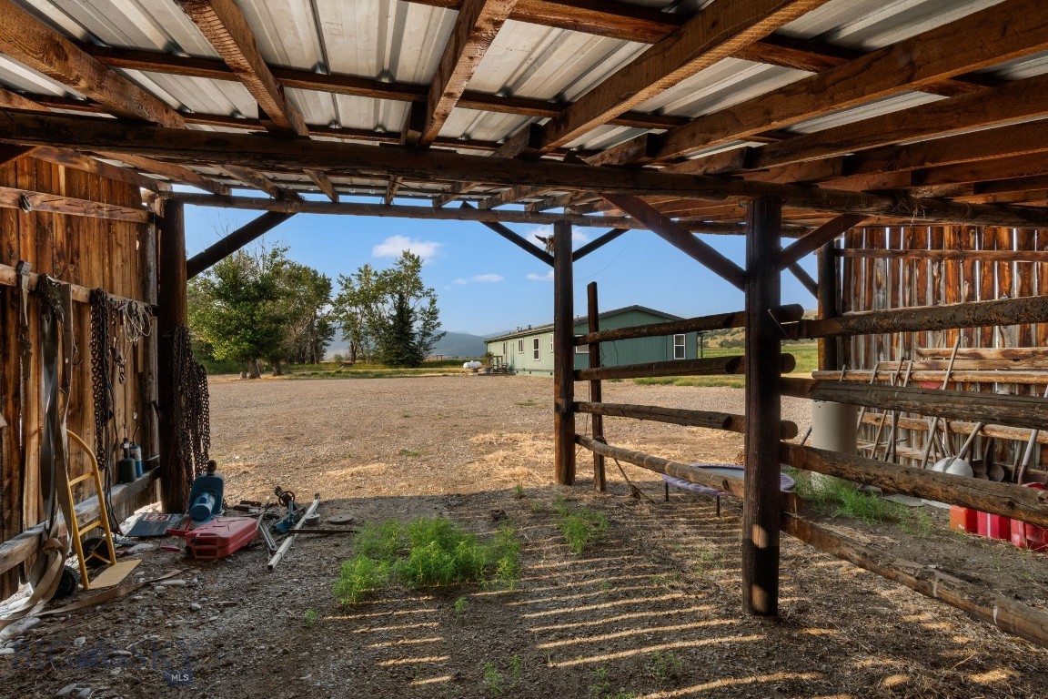 2221 Gateway South Road Property Photo 80