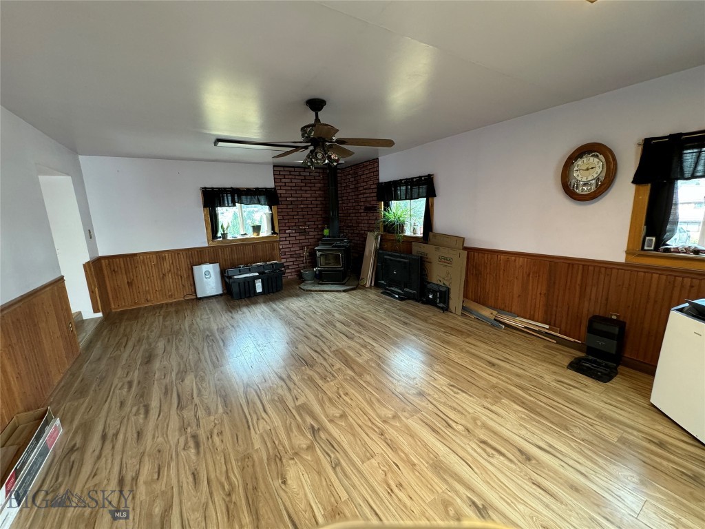 10 Forest Road South Property Photo 15
