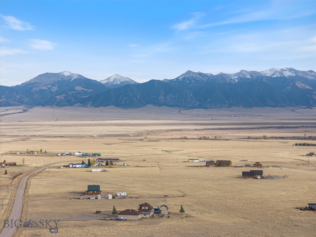 193 Tobe Road Property Photo 6